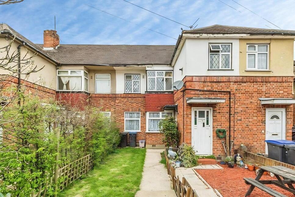 Flat Barnard Gardens in Greater London