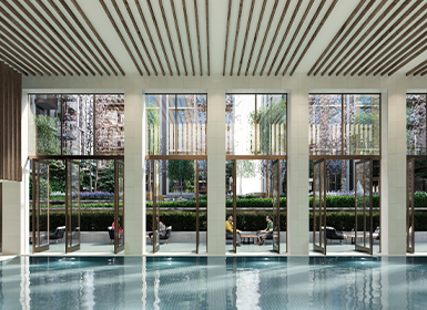 Flat Fountain Park Way in Greater London