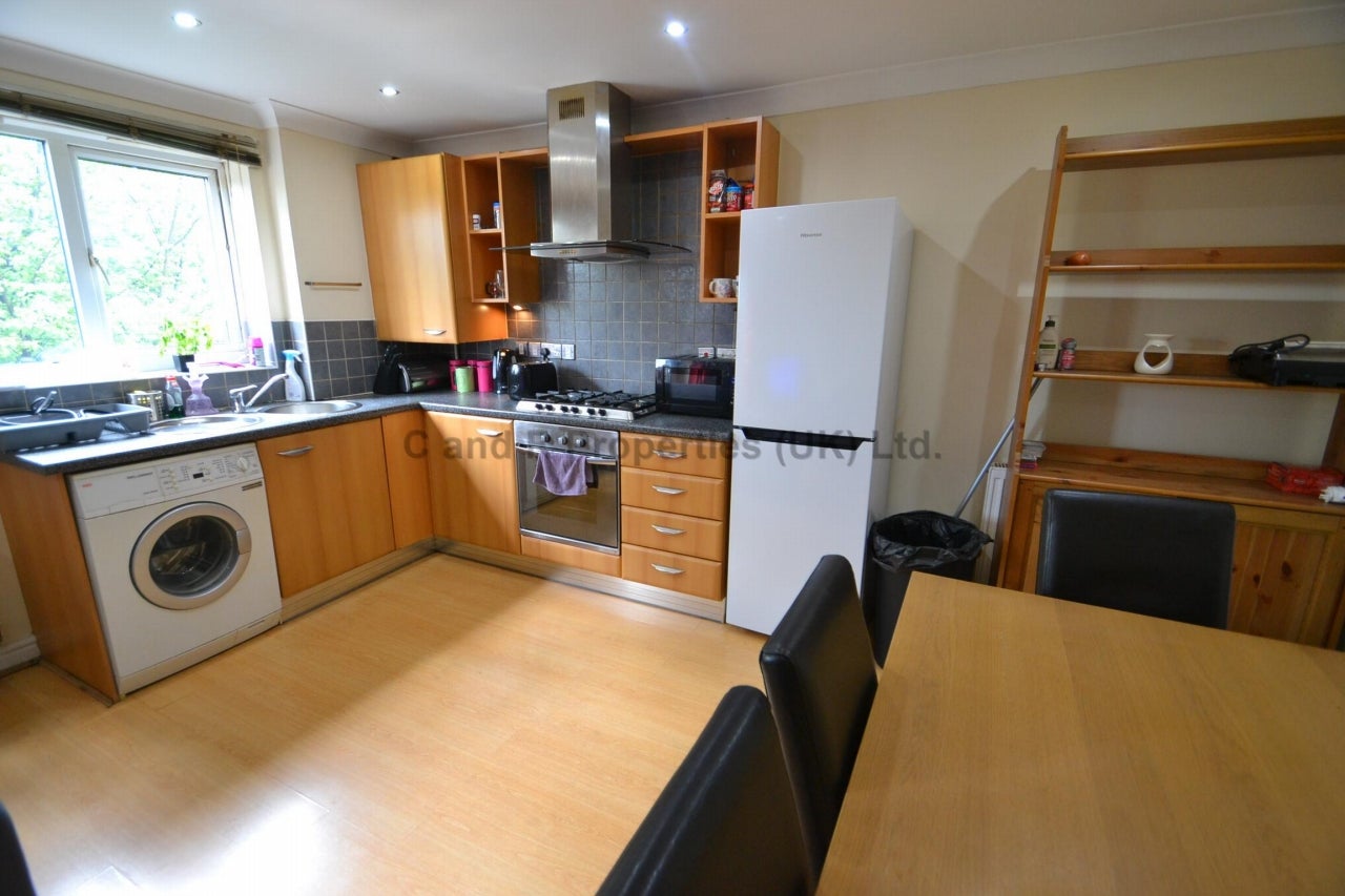 Flat Stretford Road in Manchester