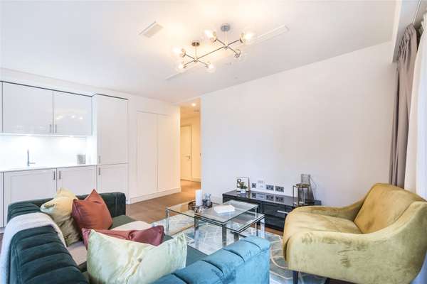 Flat Bateman Street in City of Westminster