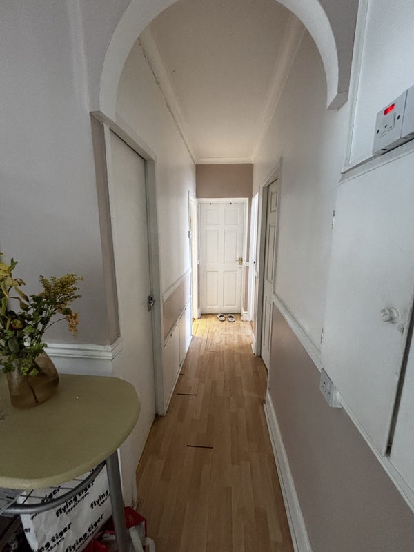 Room Leirum Street in Greater London
