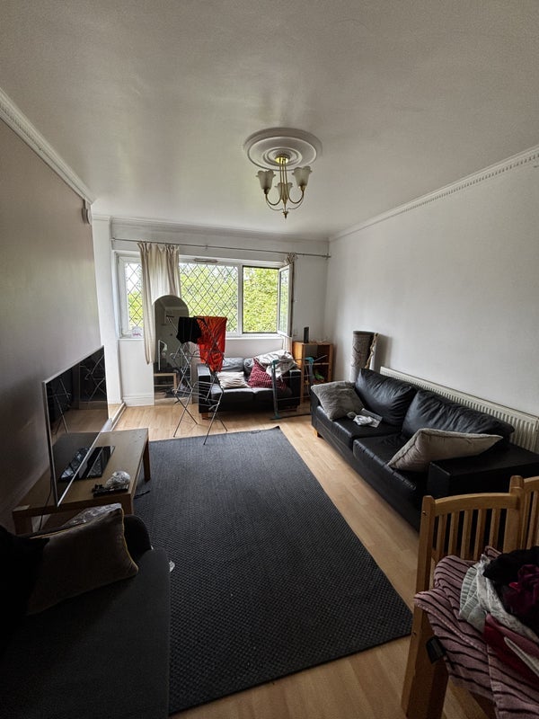 Room Leirum Street in Greater London