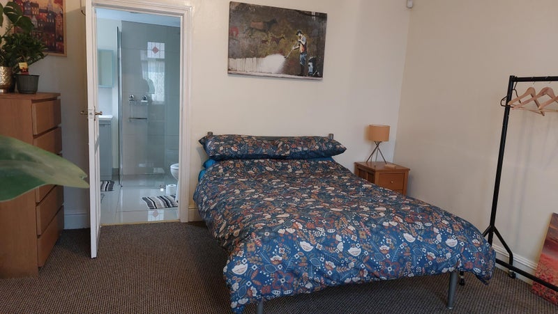 Room Arnold Road in Nottingham