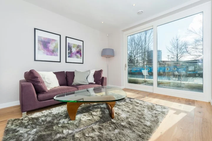 Flat Amberley Road in City of Westminster