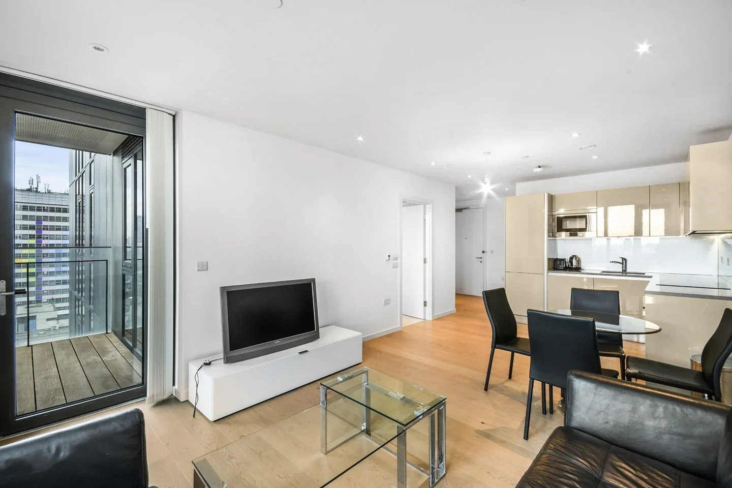 Flat St. Gabriel Walk in Greater London