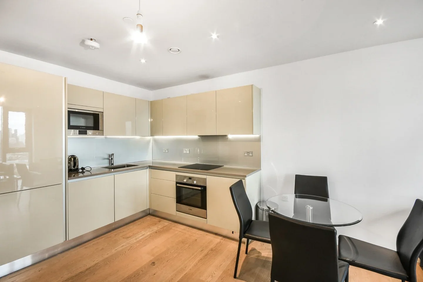 Flat St. Gabriel Walk in Greater London