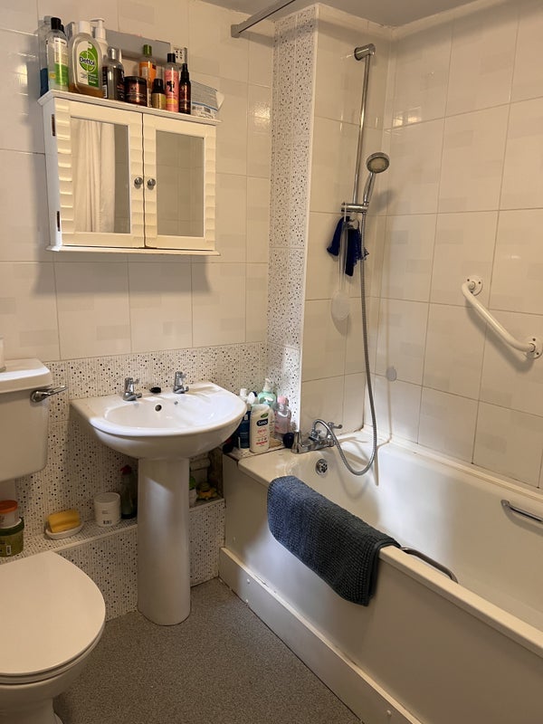 Room Conewood Street in Greater London