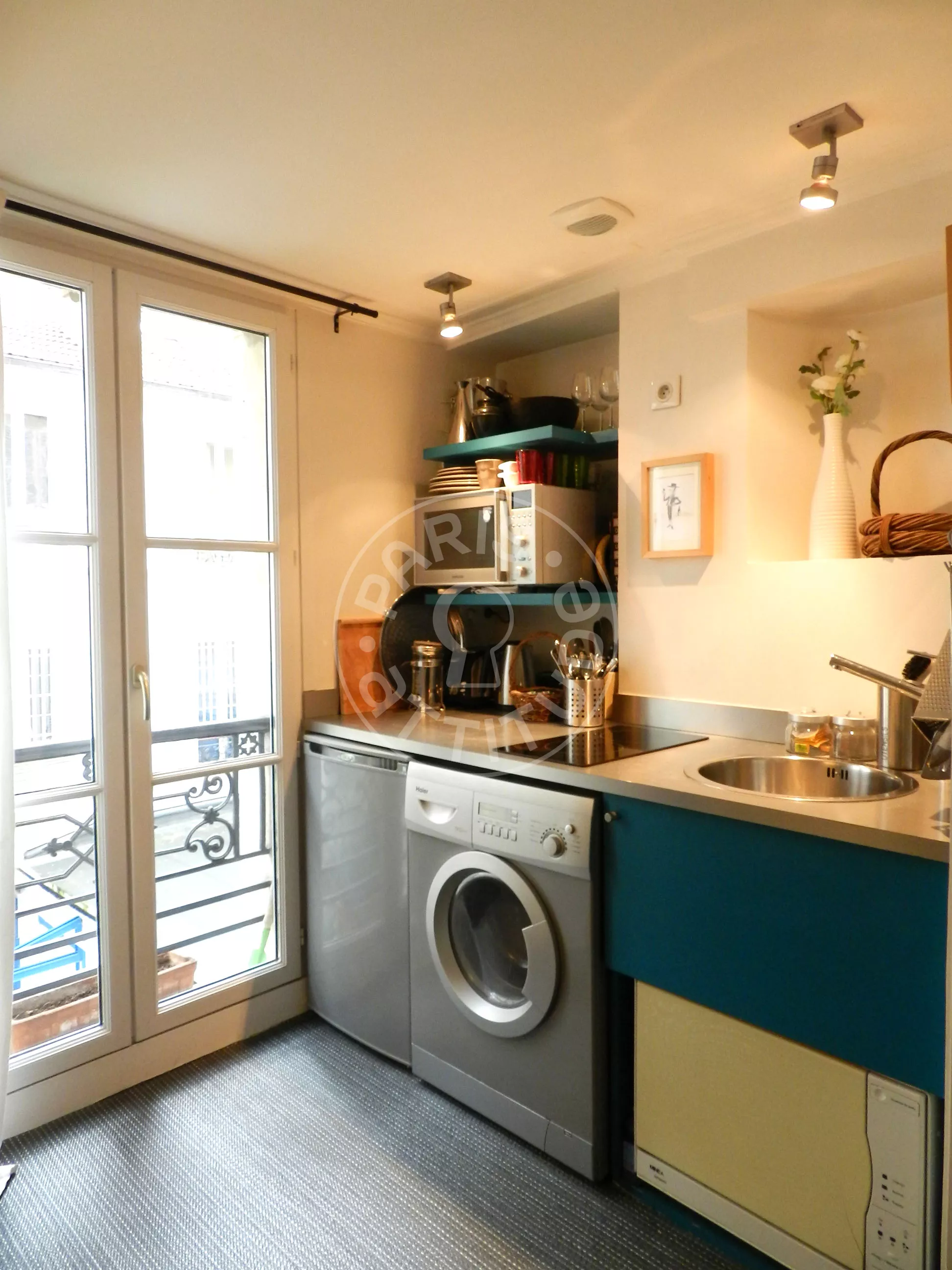 Flat Rue Guy de la Brosse in Paris