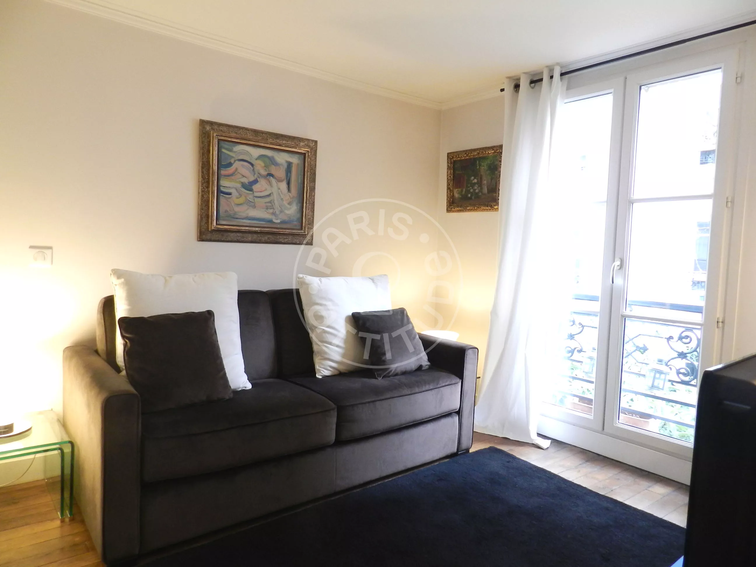 Appartement Rue Guy de la Brosse à Paris
