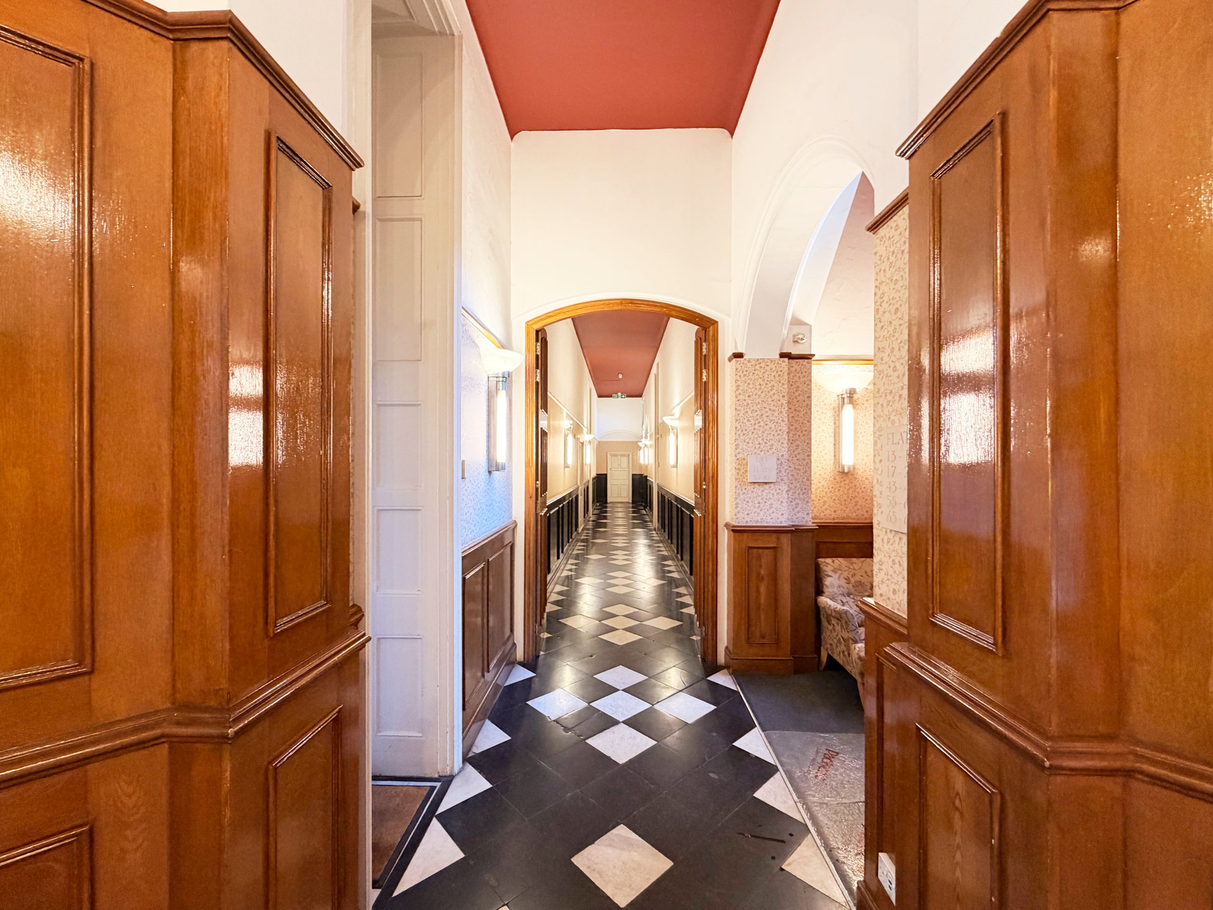 Flat Cormont Road in London