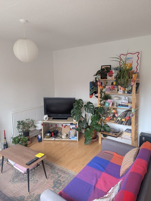 Room Sandalwood Close in Greater London
