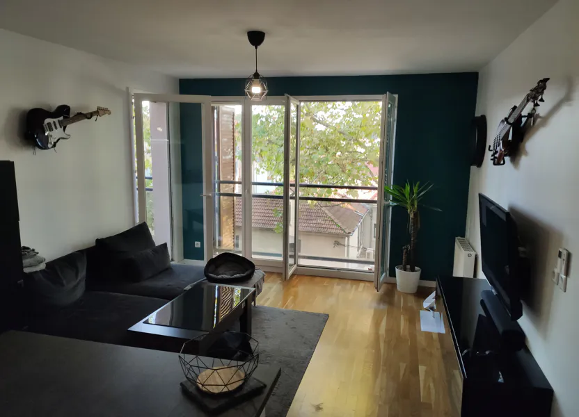 Flat Rue Saint-Isidore in Lyon