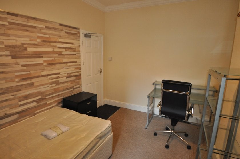Flat Wern Fawr Road in Swansea