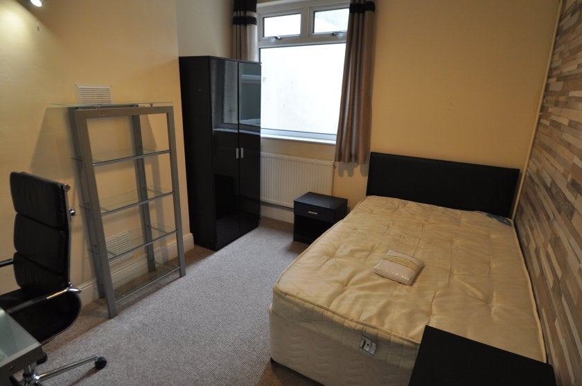Flat Wern Fawr Road in Swansea