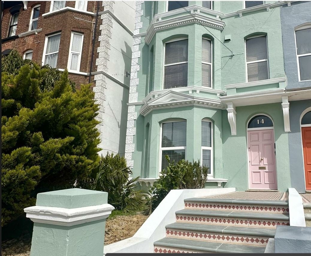 Flat Priory Avenue in St Leonards