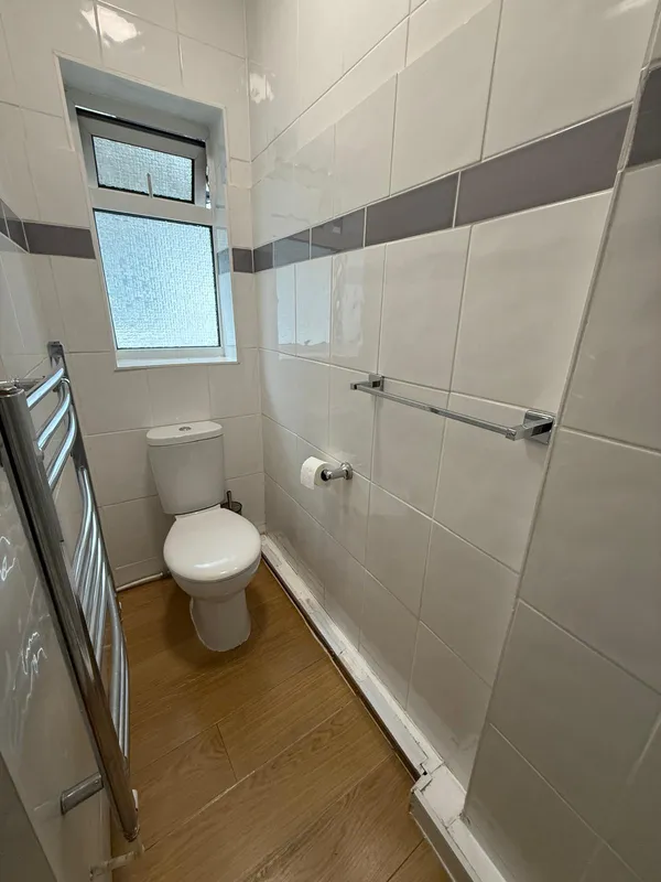 Flat Finchley Road in Greater London