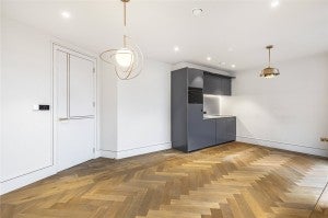 Flat Edith Row in Greater London