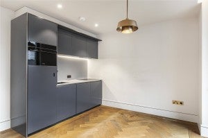 Flat Edith Row in Greater London