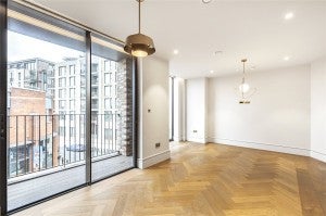 Flat Edith Row in Greater London