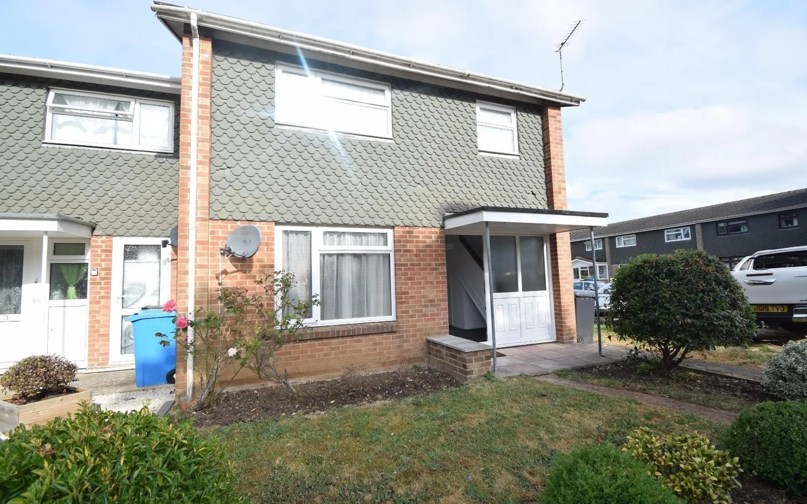 House Selkirk Close in Poole