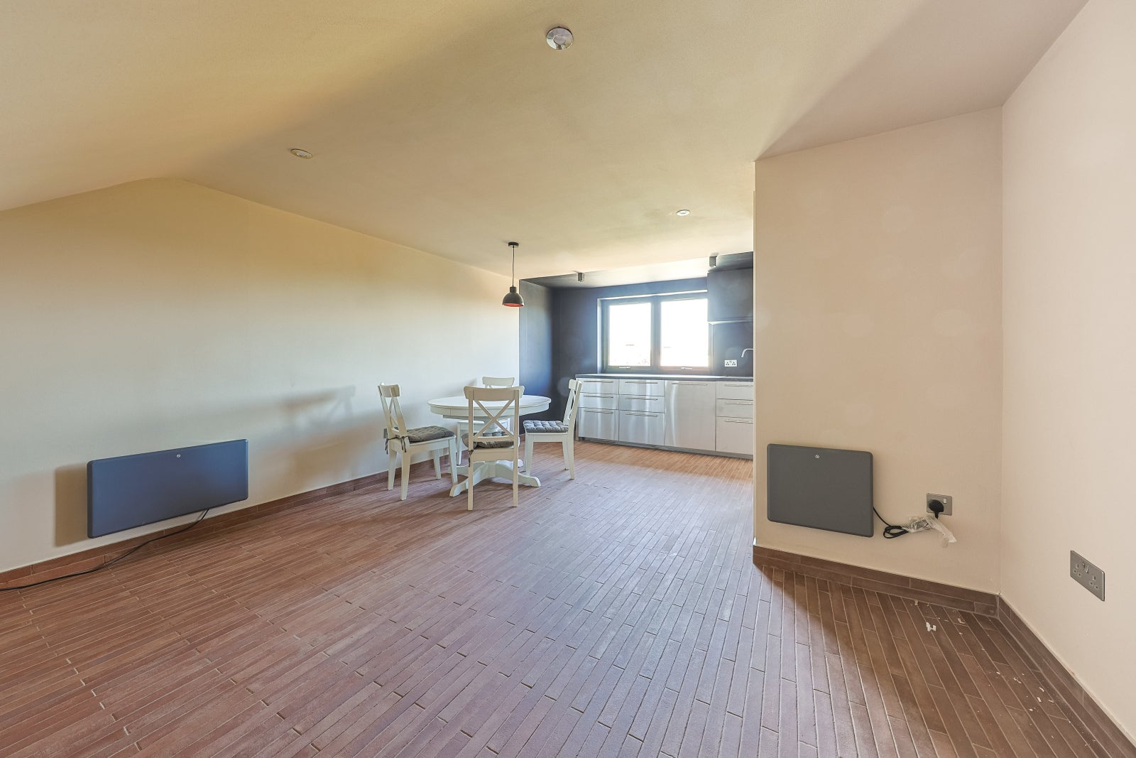 Flat Beech Grove in Greater London