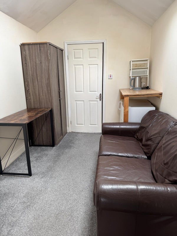 House Carmelite Road in Greater London