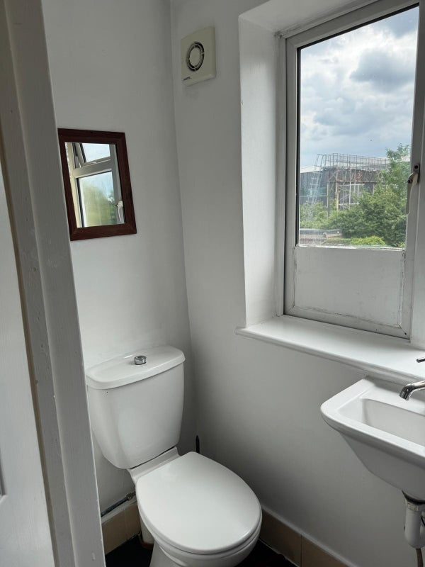 House Carmelite Road in Greater London