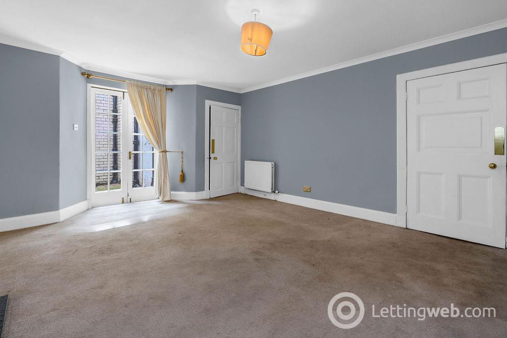 Flat Queen Street in City of Edinburgh