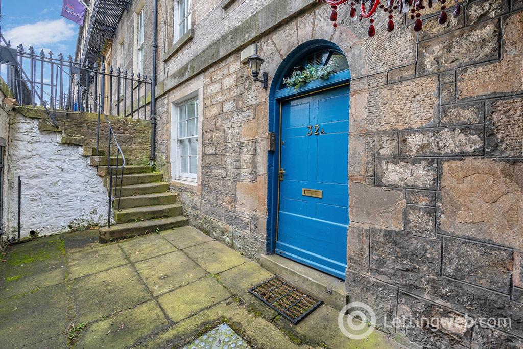 Flat Queen Street in City of Edinburgh