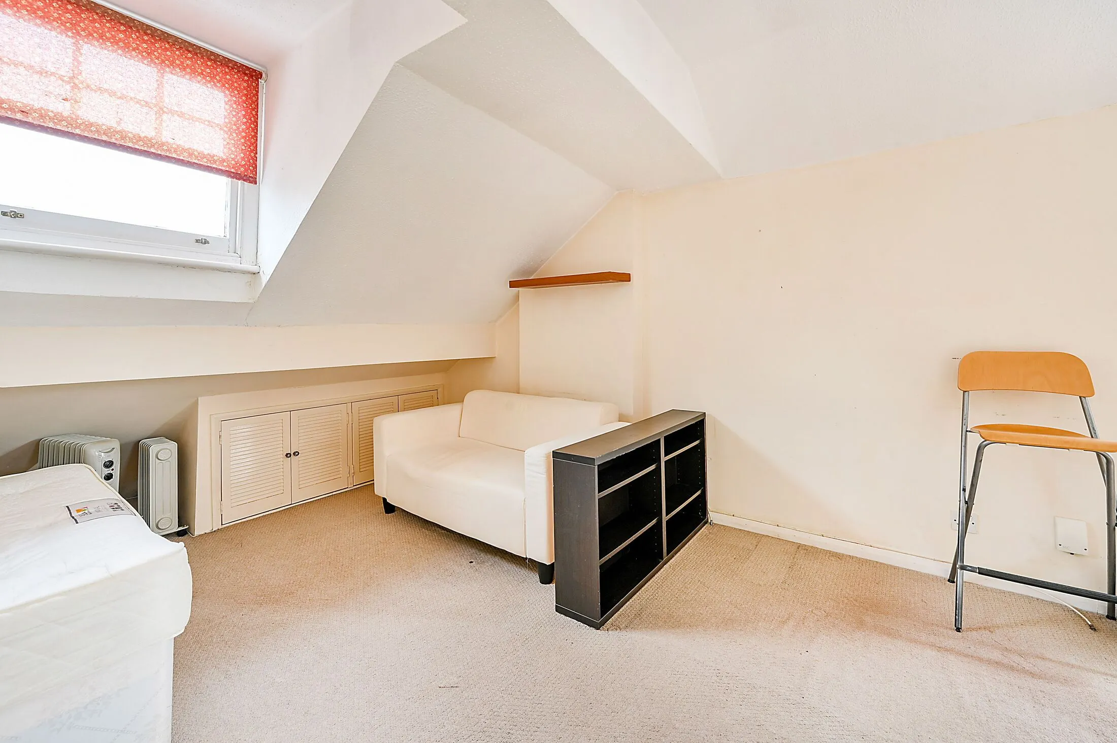 Flat Culmington Road in Greater London