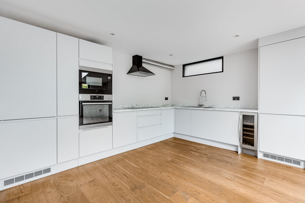 Flat Fulham Road in Greater London