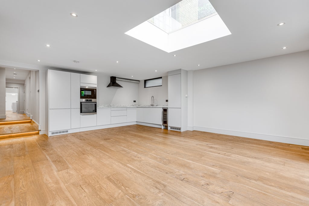 Flat Fulham Road in Greater London