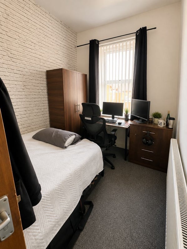 Room Shortridge Terrace in Newcastle upon Tyne