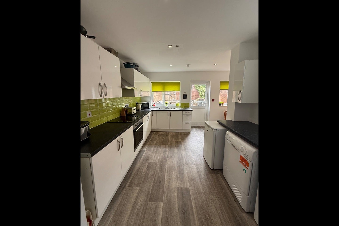 Room Earlsdon Avenue North in Coventry