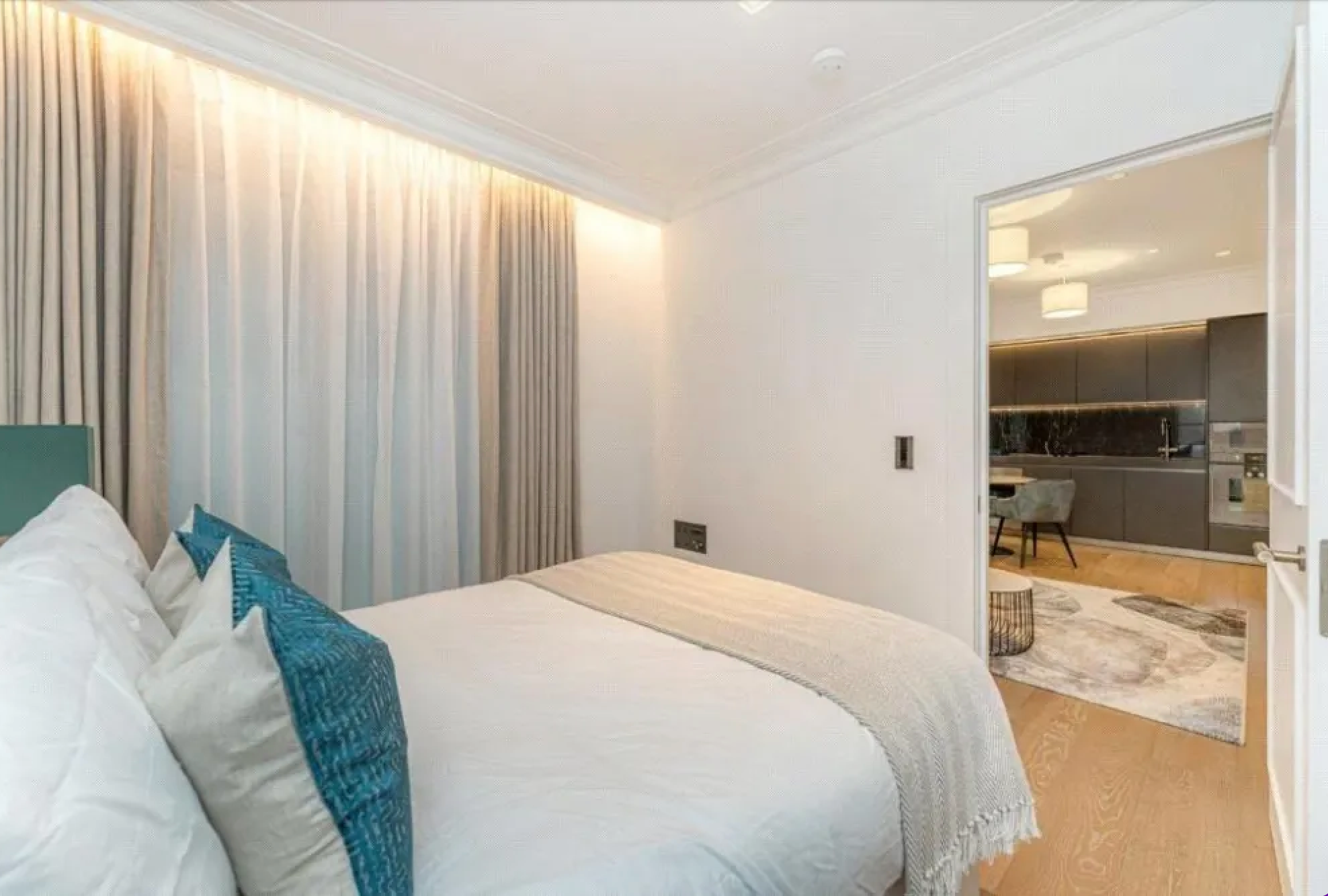 Flat Portland Place in City of Westminster