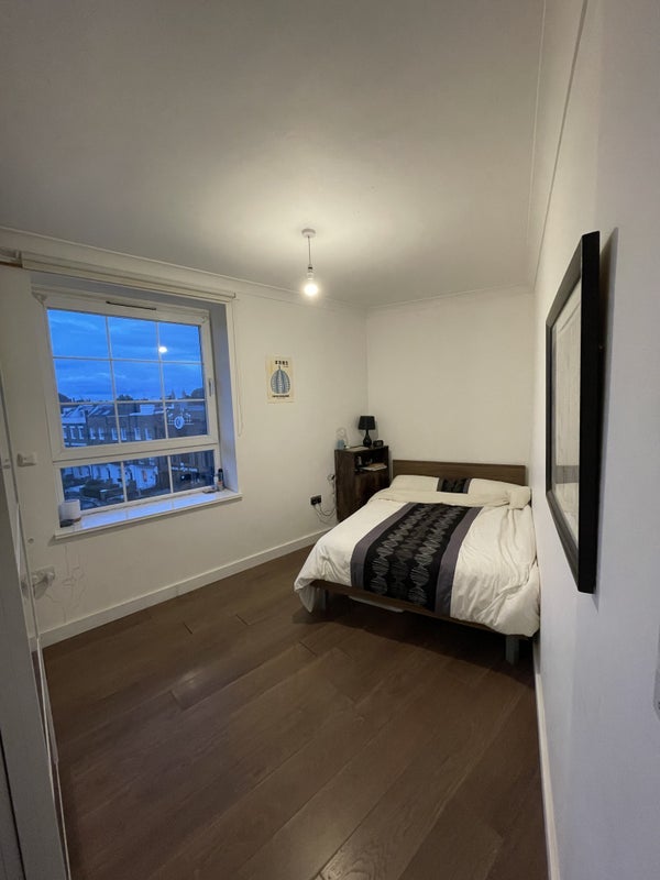 Room Copenhagen Street in Greater London