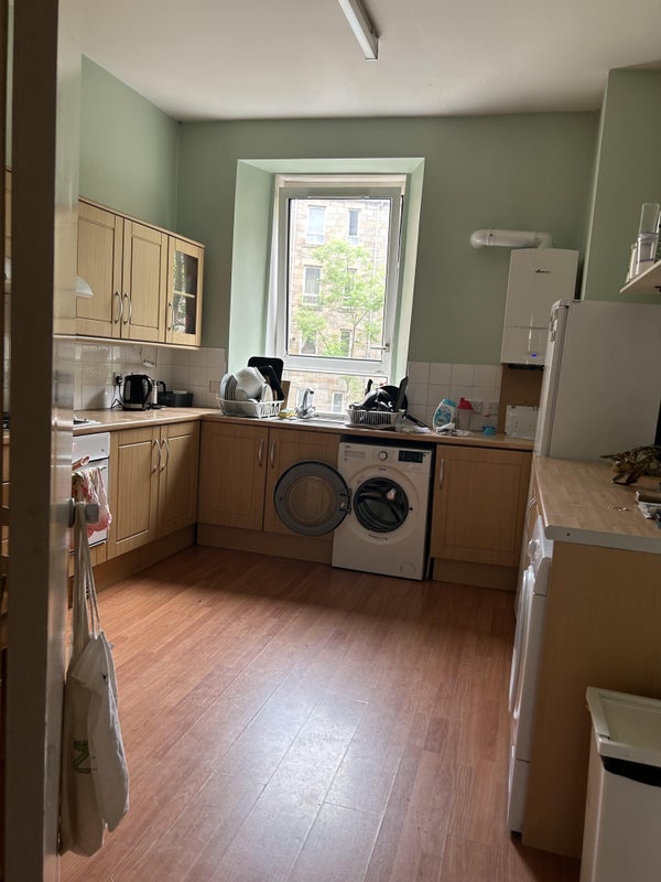 Room Old Dumbarton Road in Glasgow