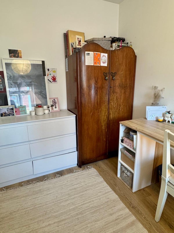 Room Downham Road in Greater London
