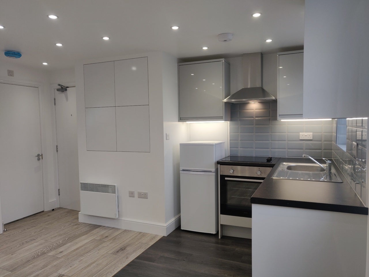 Flat Cranbrook Road in Greater London