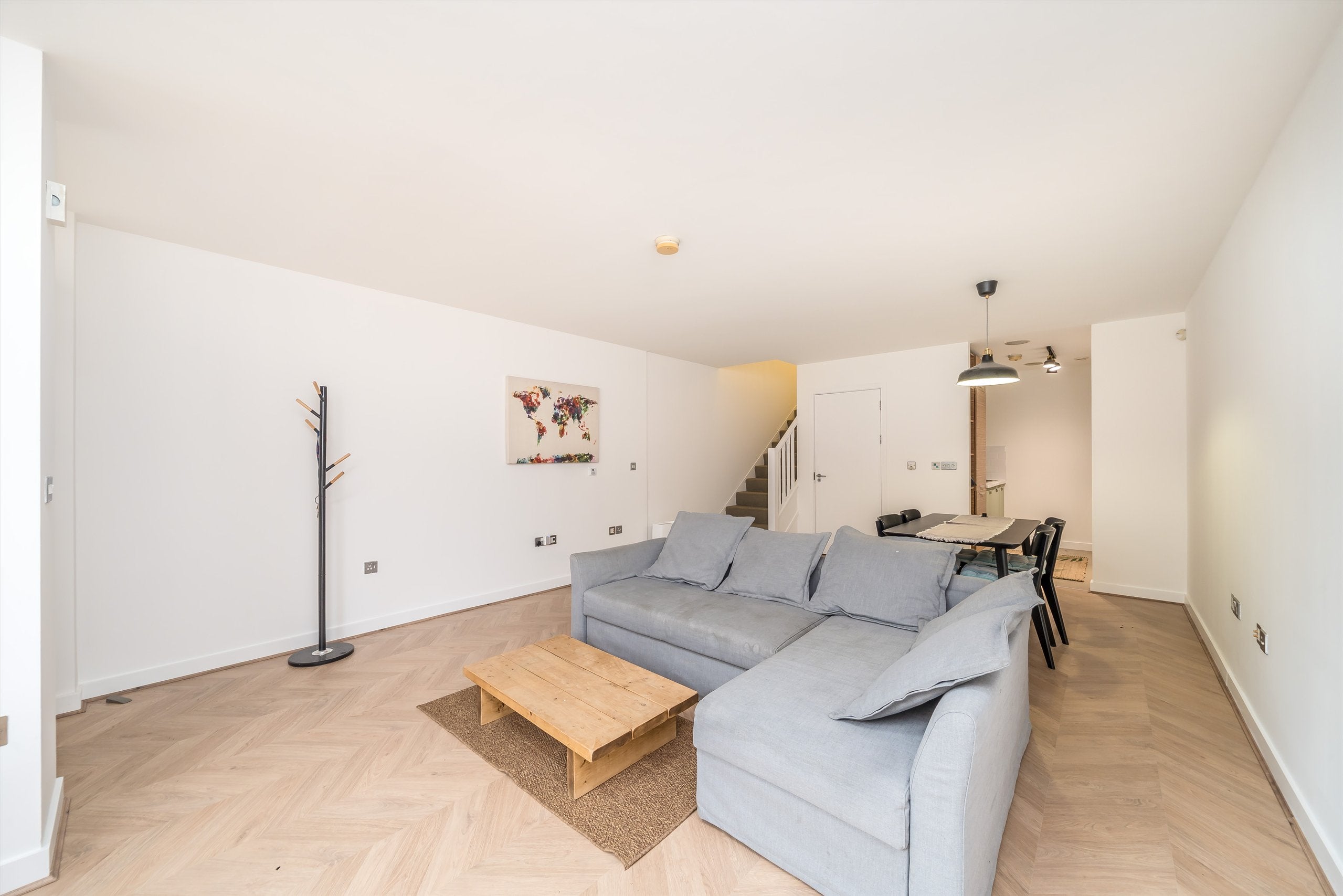 Flat Annandale Road in Greater London