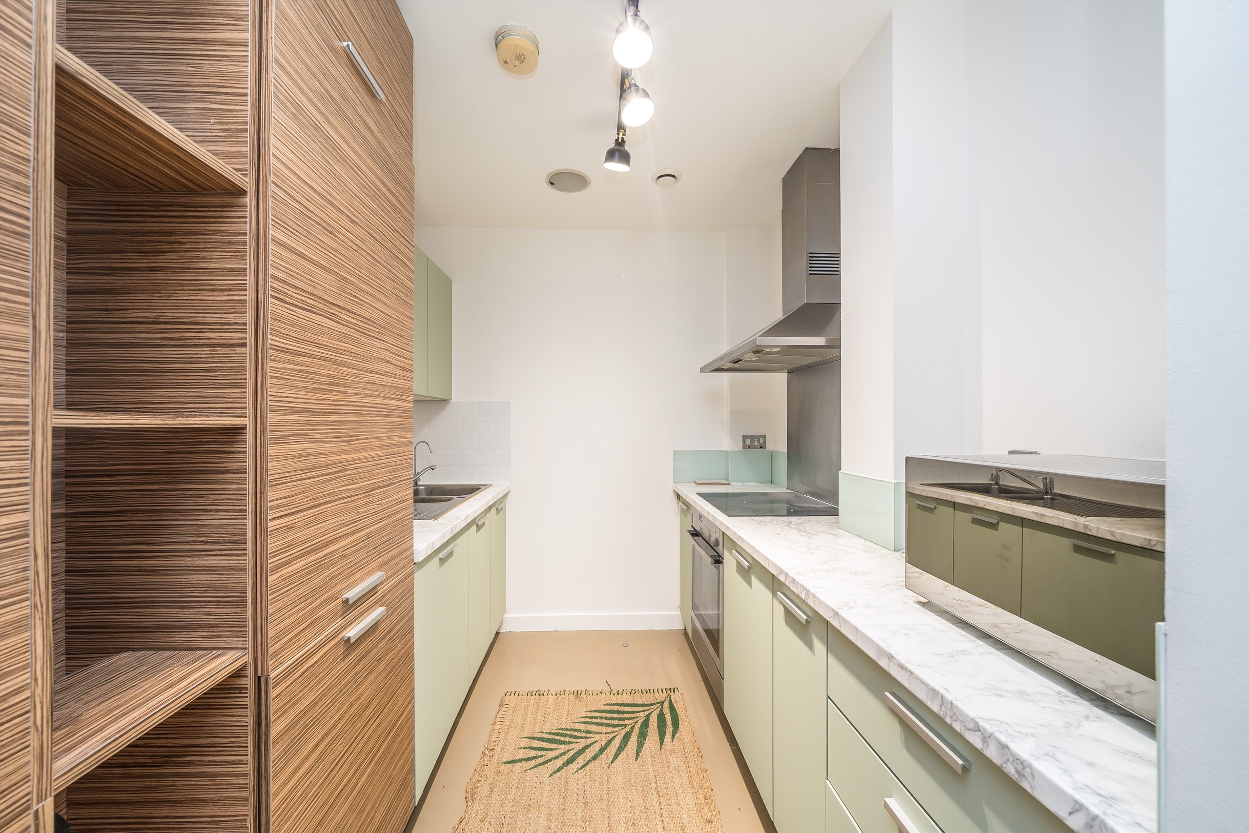 Flat Annandale Road in Greater London
