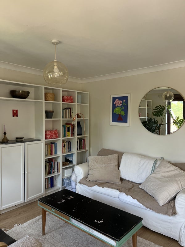 Room Downs Road in Greater London