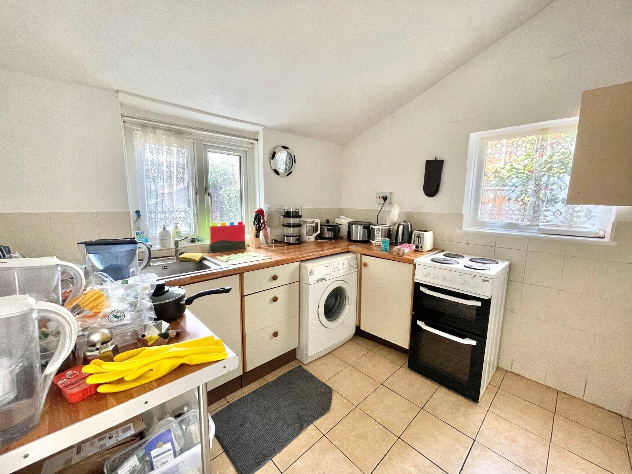 Room Rosebery Road in Bournemouth