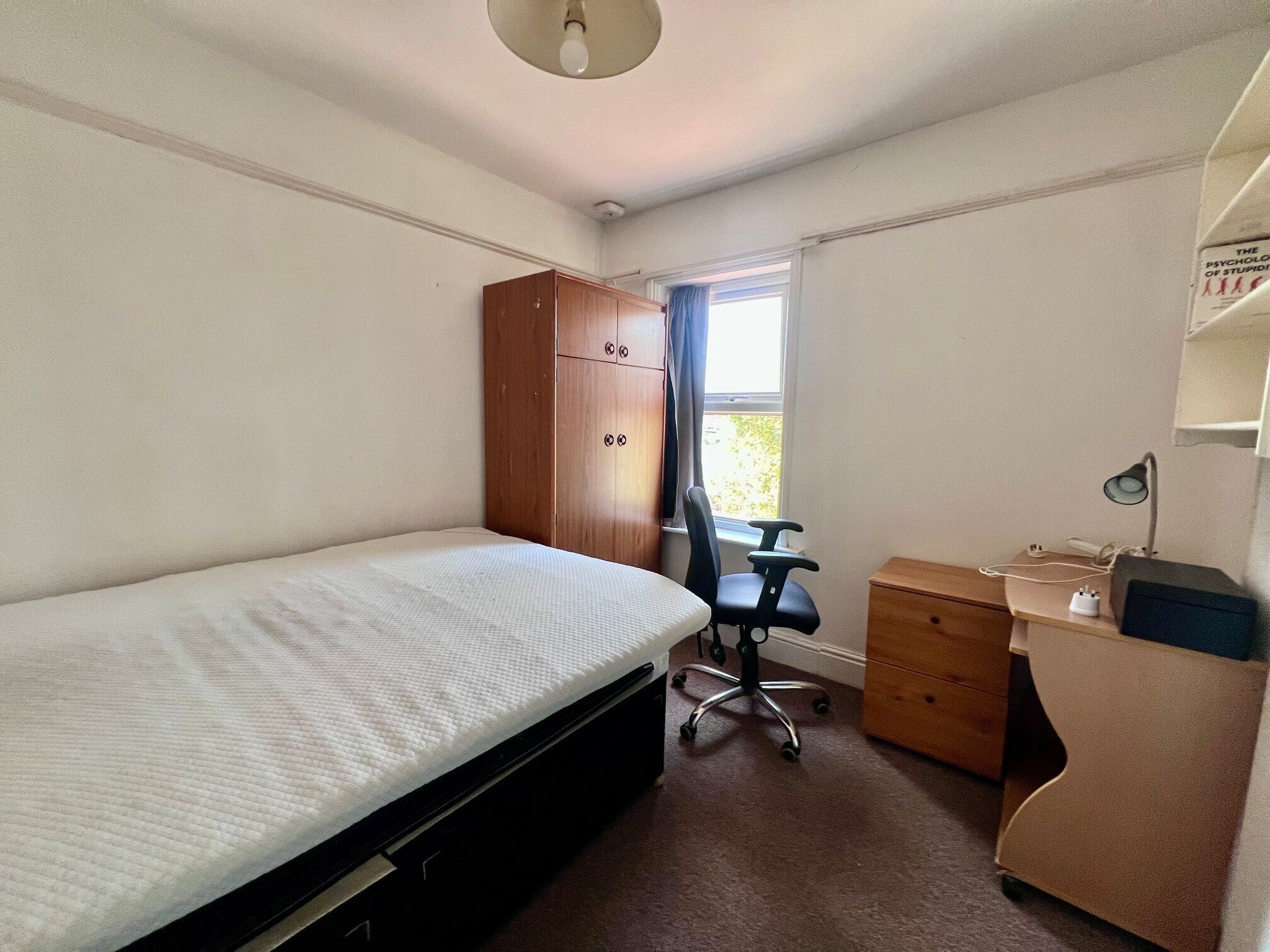 Room Rosebery Road in Bournemouth