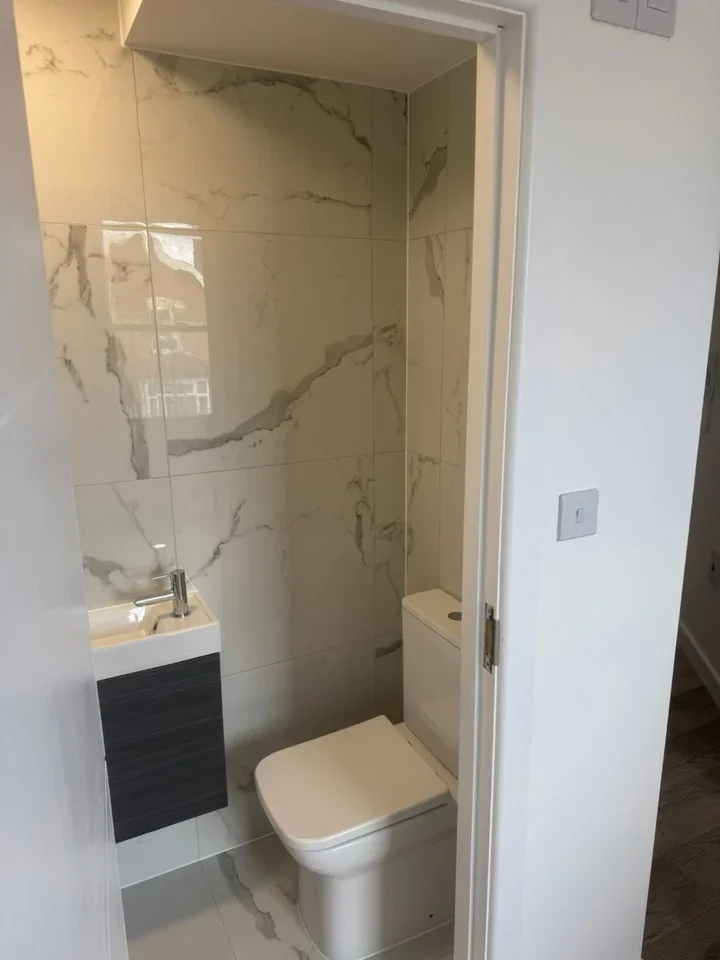 Flat Westbury Road in Greater London