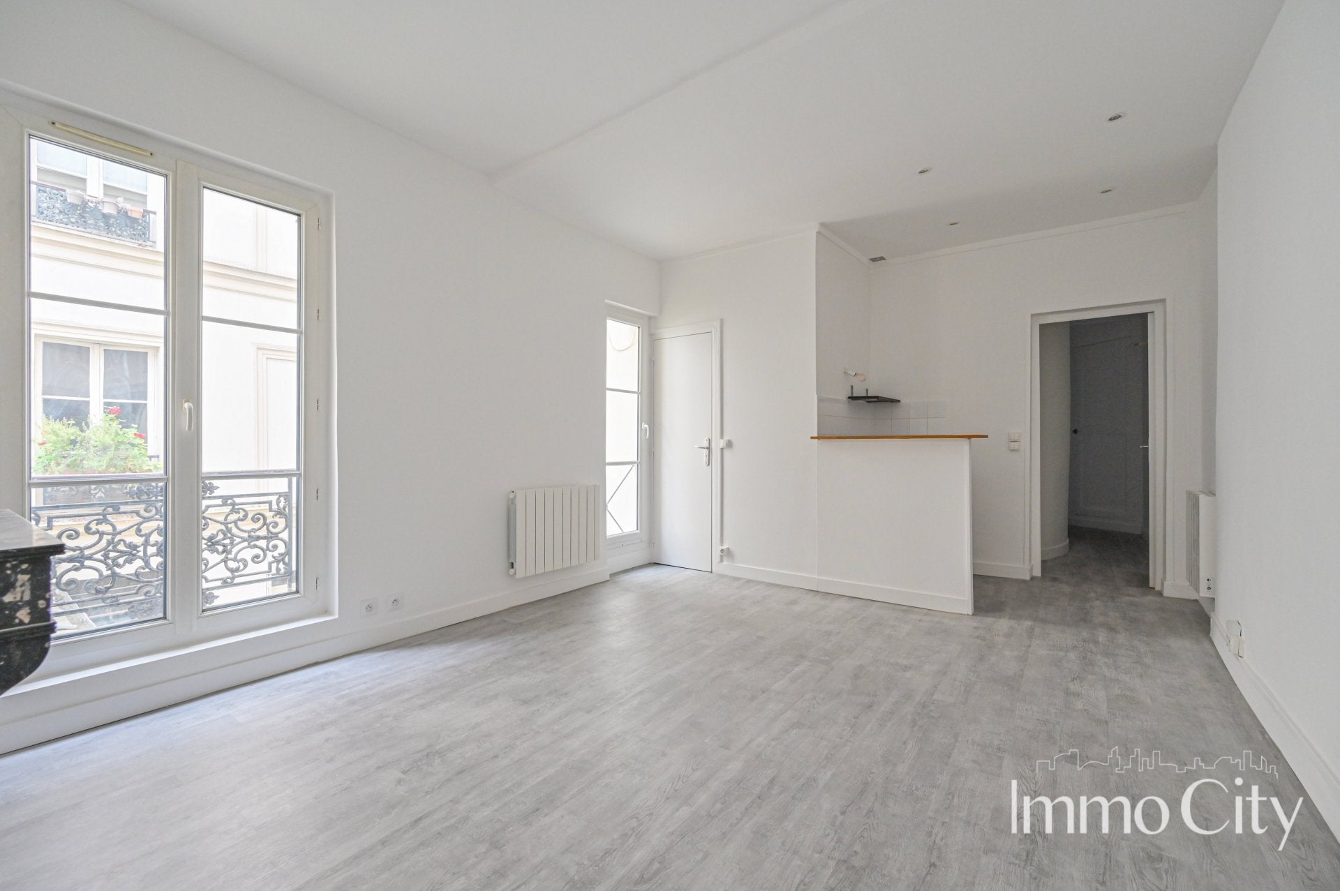 Appartement Rue Yvonne Le Tac à Paris
