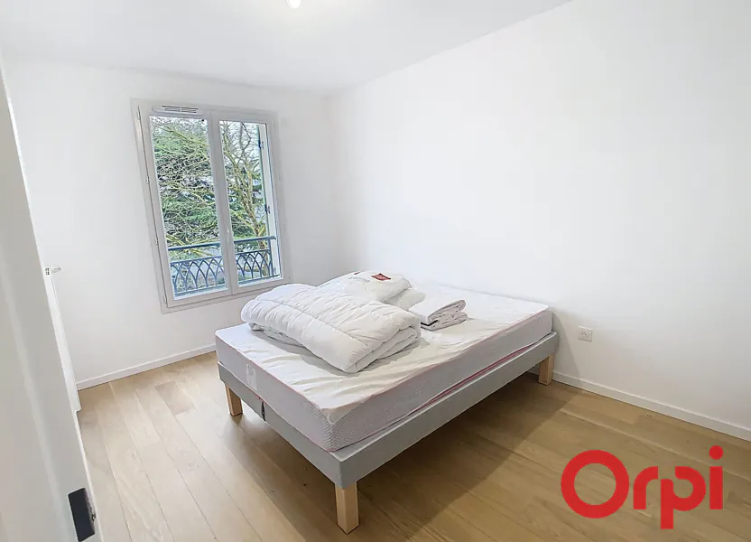 Appartement Quai Amiral Lhermitte à Le Plessis-Robinson