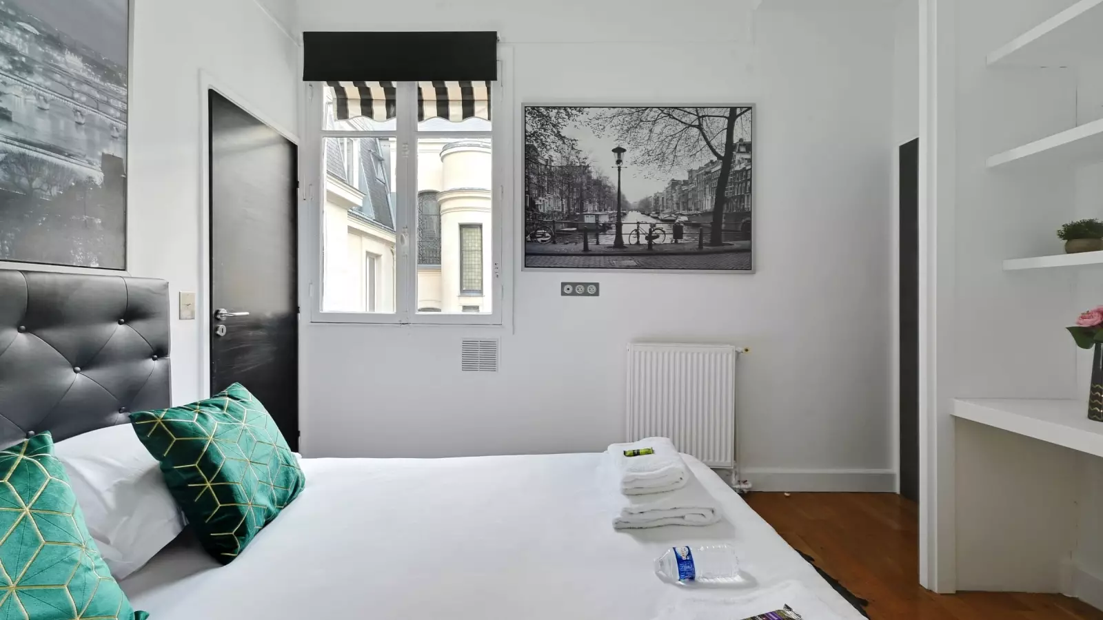Appartement Rue de Ponthieu à Paris