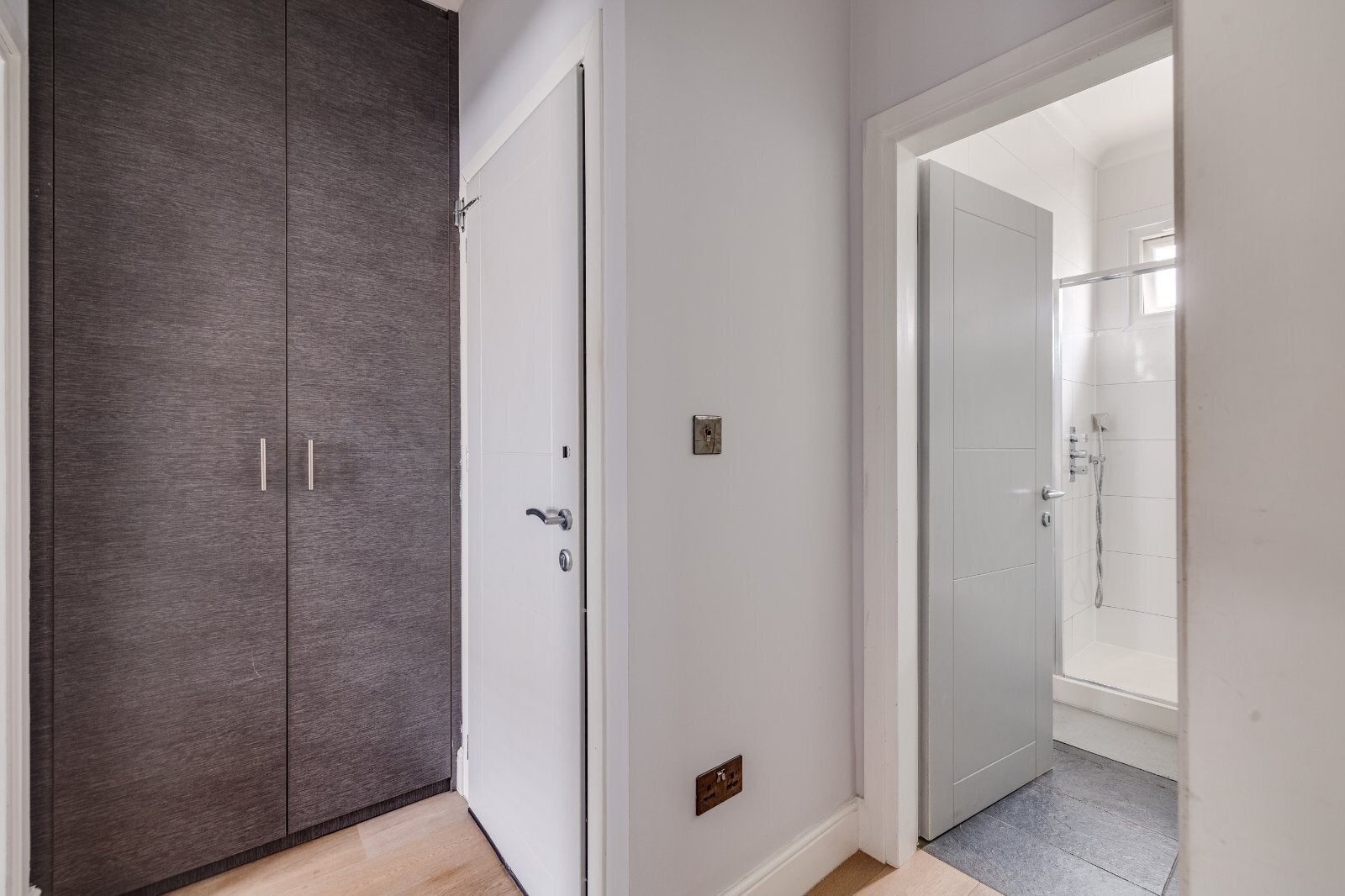 Flat Lillie Road in Greater London