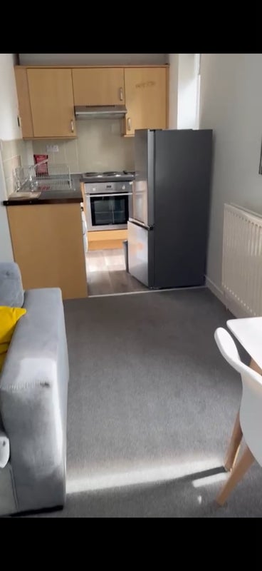 Room Murieston Road in City of Edinburgh